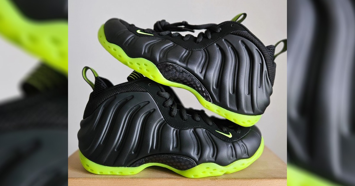 Nike Air Foamposite One BlackVolt 新品27cm Nike Air Foamposite One 
